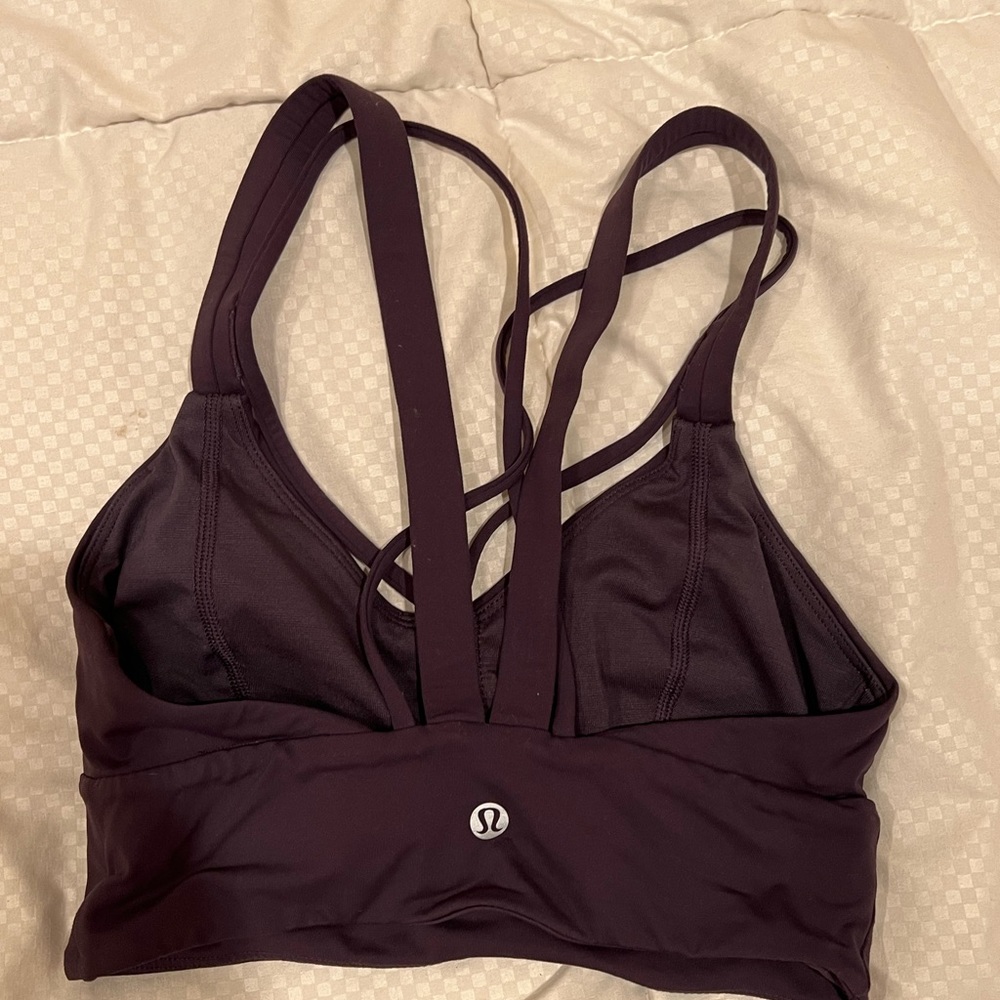 Lululemon sports bra